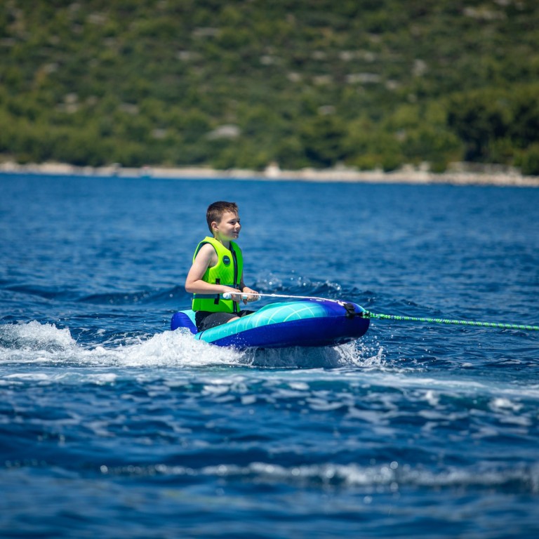 Jobe Shark Trainer Towable 1P thumbnail 4